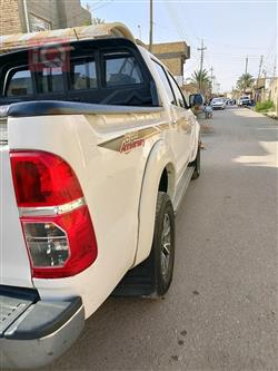 تويوتا هايلوكس